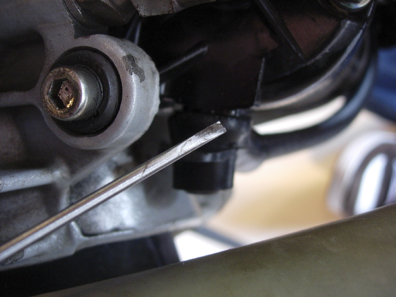 ducati_hicap_install_038.jpg